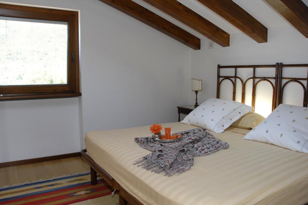 Alveluu Ristorante E Suites Tremezzo Room photo